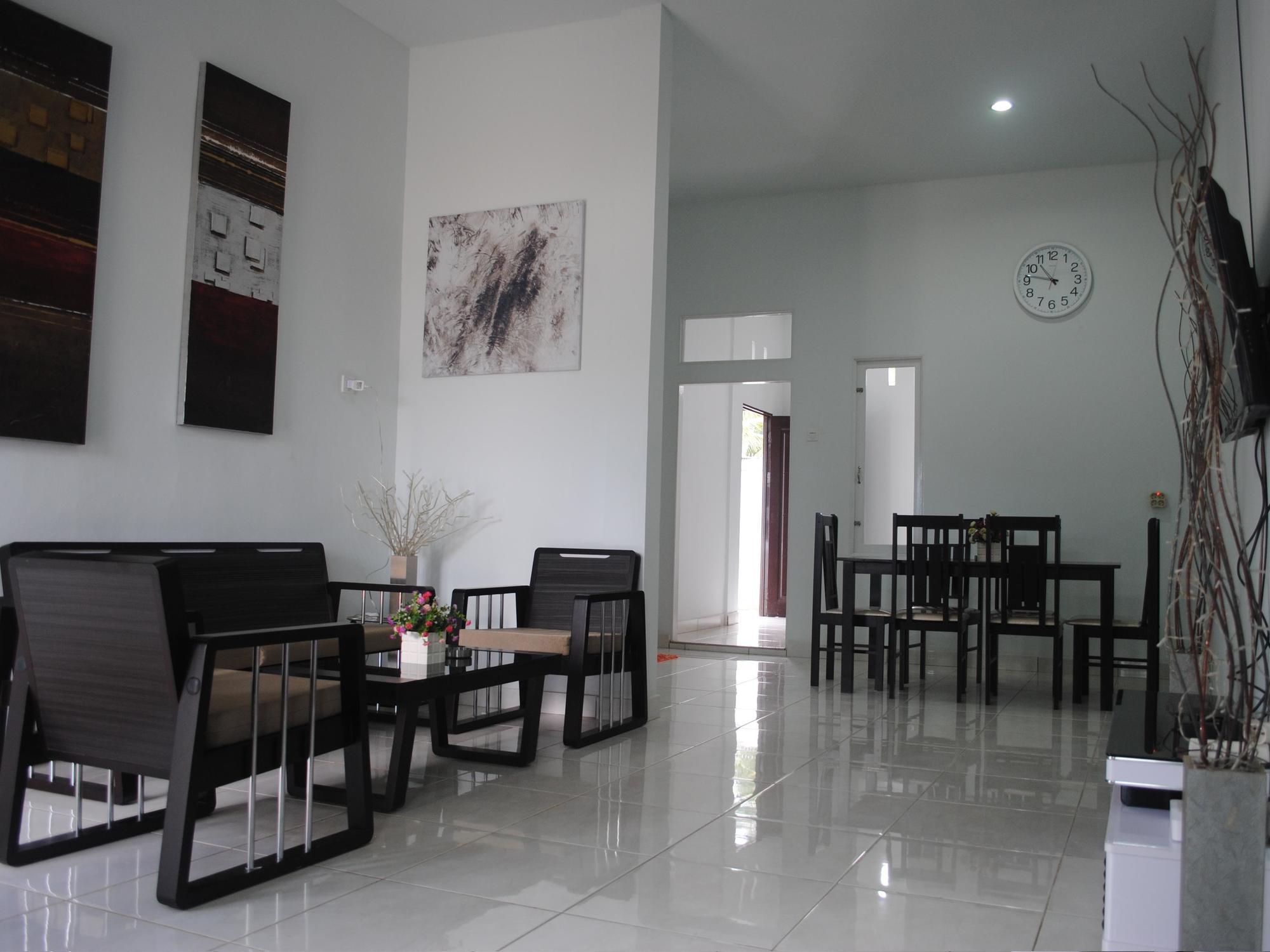 Golden Hawaii Villa Singkawang Eksteriør bilde